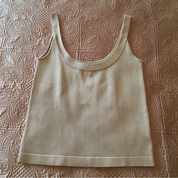 Beige Fitted Sleeveless Crop Top woman’s size small by Linda Allard Ellen Tracy - Picture 5 of 6